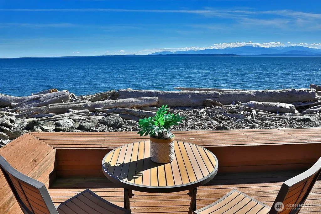 177 Keystone Avenue Coupeville WA 98239