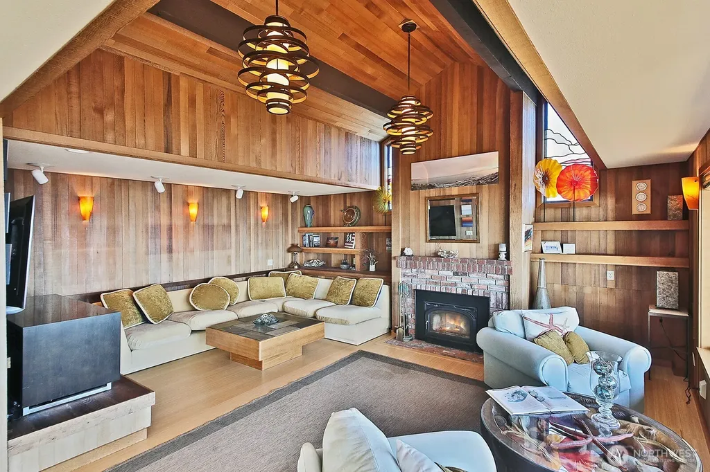 177 Keystone Avenue Coupeville WA 98239
