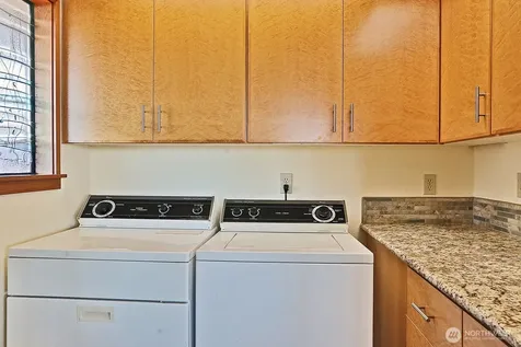 177 Keystone Avenue Coupeville WA 98239