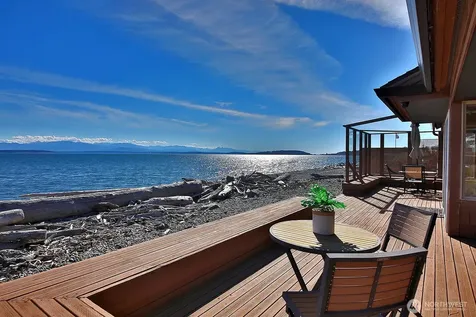 177 Keystone Avenue Coupeville WA 98239