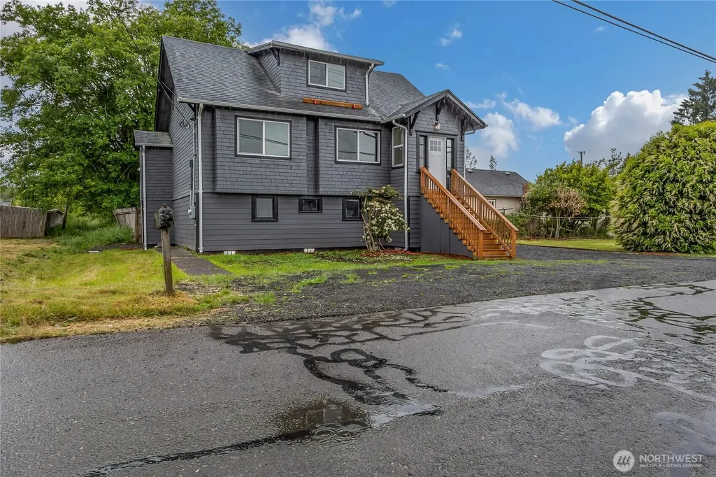 307 S Exchange Street Aberdeen WA 98520