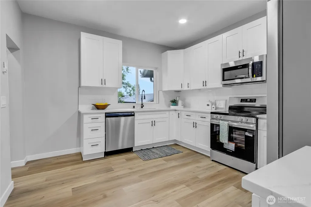 307 S Exchange Street Aberdeen WA 98520