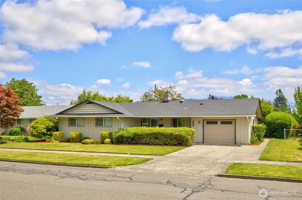 1209 Florence Street Enumclaw WA 98022
