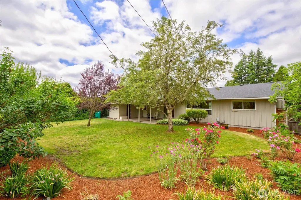 1209 Florence Street Enumclaw WA 98022