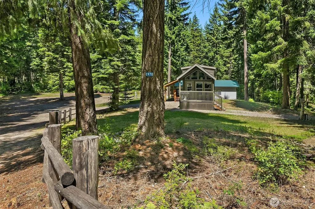 1970 Timber Mountain Loop Cle Elum WA 98922