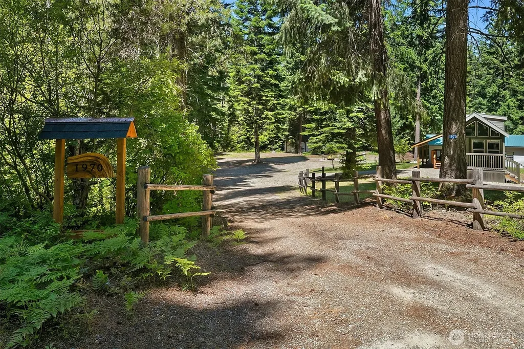 1970 Timber Mountain Loop Cle Elum WA 98922
