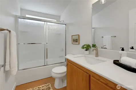 21855 SE 274th Lane Maple Valley WA 98038