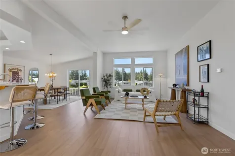 21855 SE 274th Lane Maple Valley WA 98038