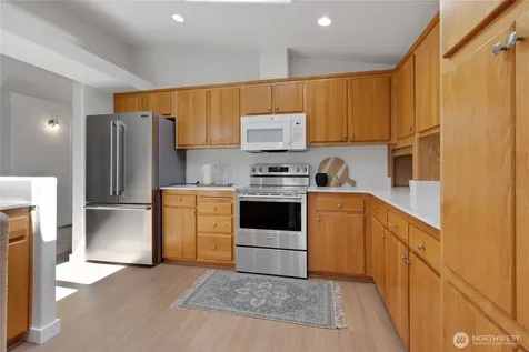 21855 SE 274th Lane Maple Valley WA 98038