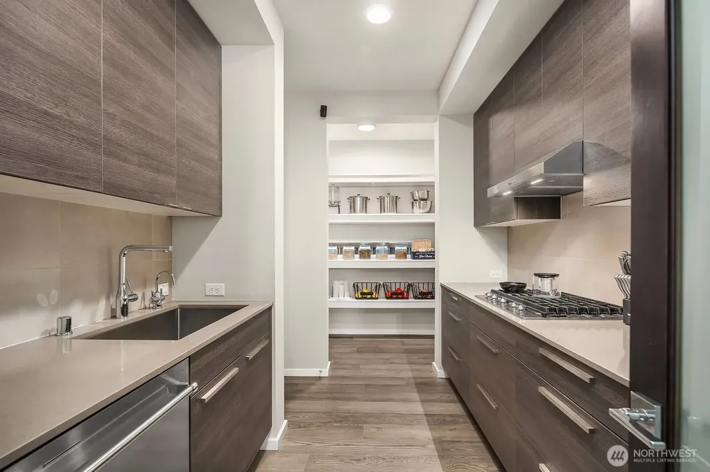 22222 SE 39th Place Sammamish WA 98075