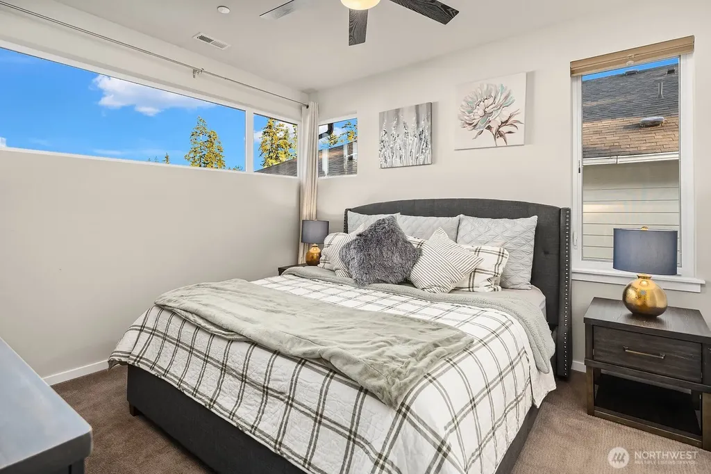 22222 SE 39th Place Sammamish WA 98075