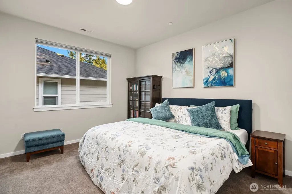 22222 SE 39th Place Sammamish WA 98075