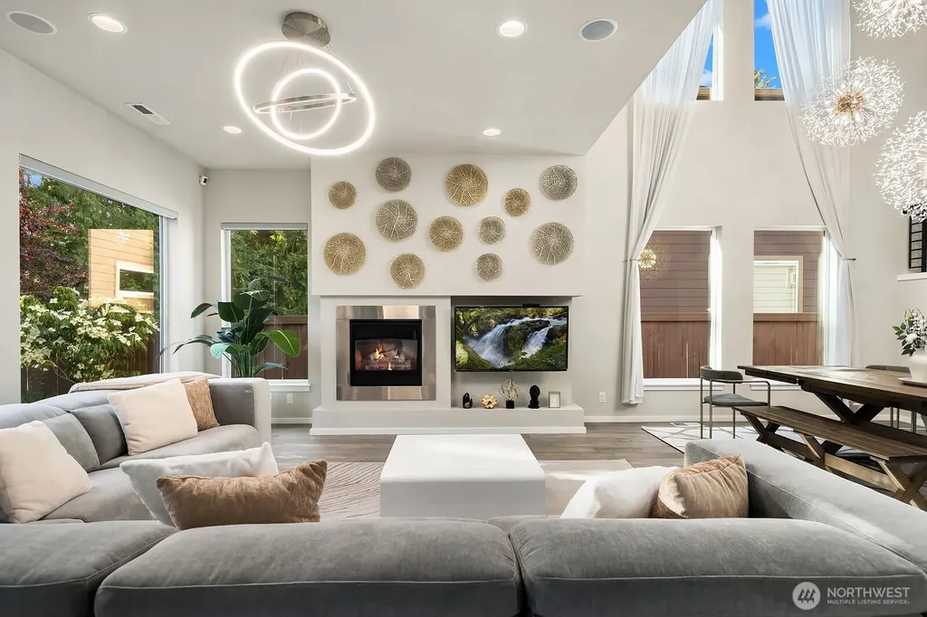 22222 SE 39th Place Sammamish WA 98075