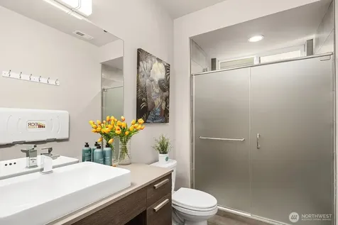 22222 SE 39th Place Sammamish WA 98075