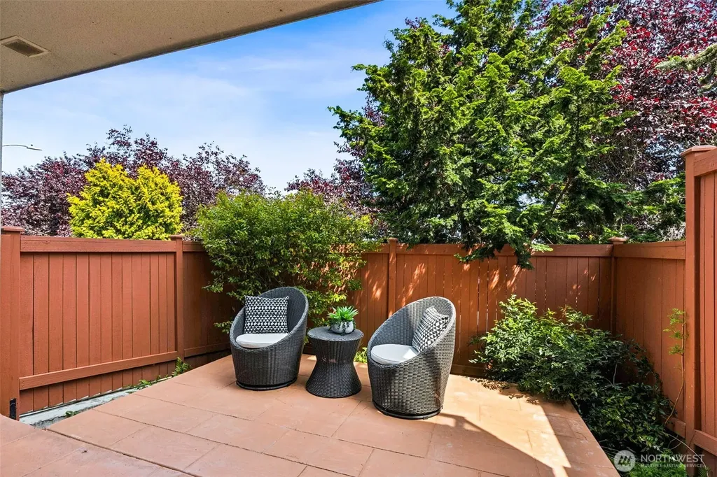 1613 California Avenue SW Seattle WA 98116