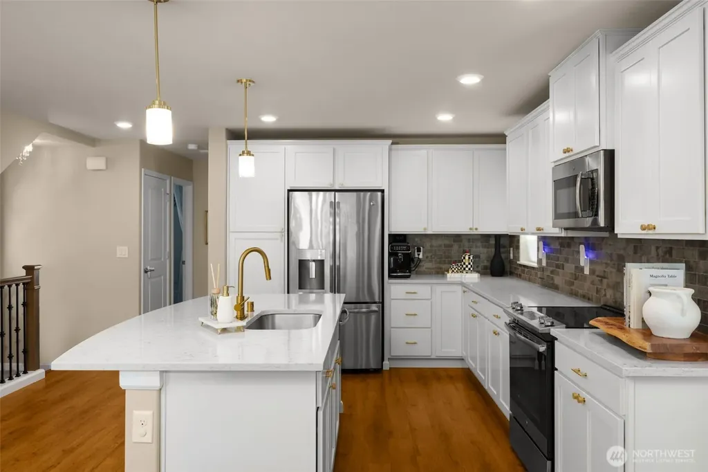 3204 SW Holly Street Seattle WA 98126