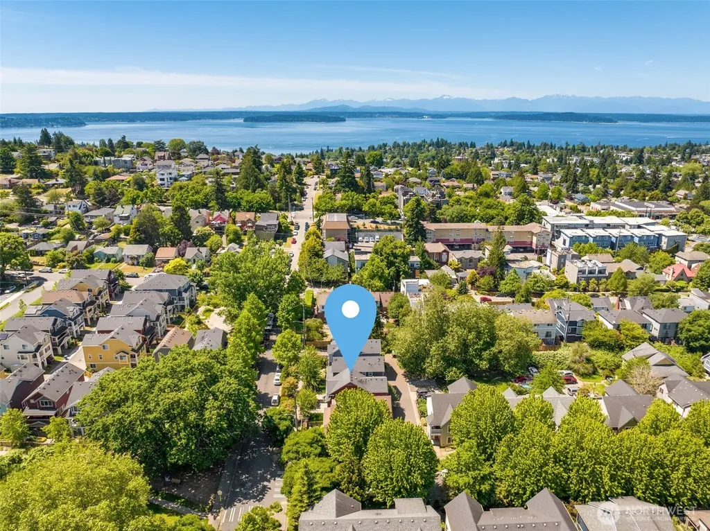 3204 SW Holly Street Seattle WA 98126