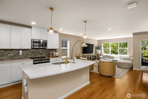3204 SW Holly Street Seattle WA 98126