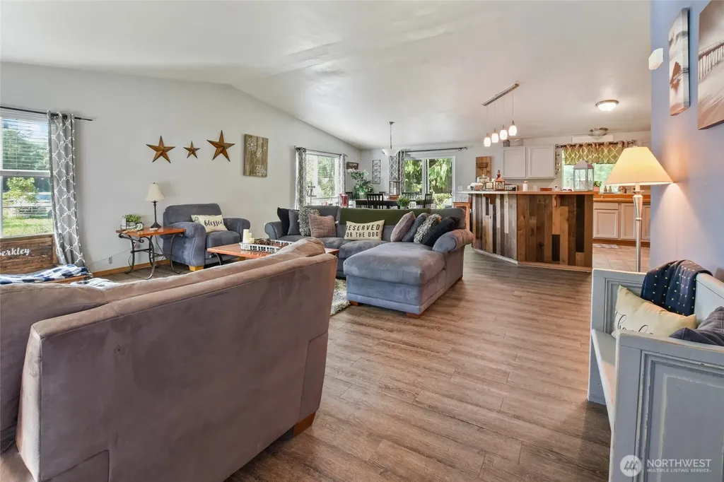 140 SE Foxglove Avenue Shelton WA 98584