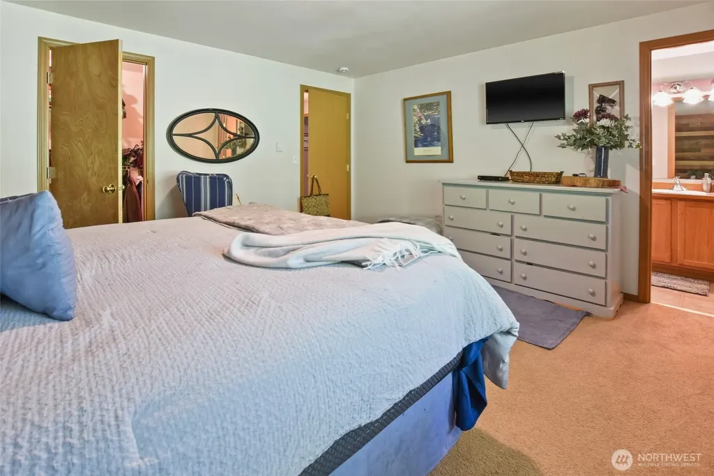 140 SE Foxglove Avenue Shelton WA 98584