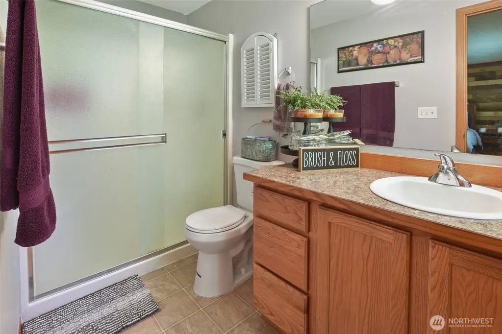 140 SE Foxglove Avenue Shelton WA 98584