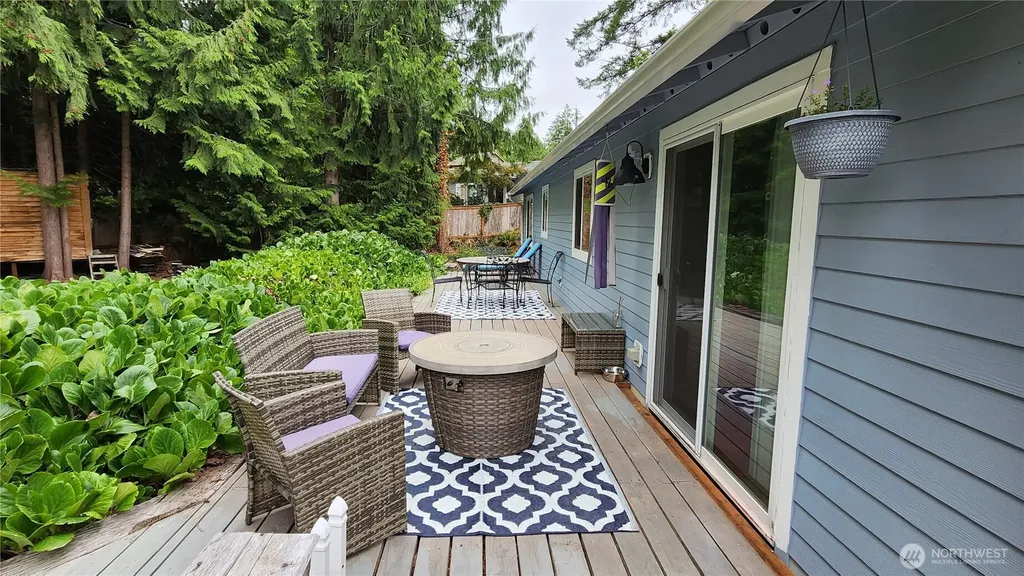 140 SE Foxglove Avenue Shelton WA 98584