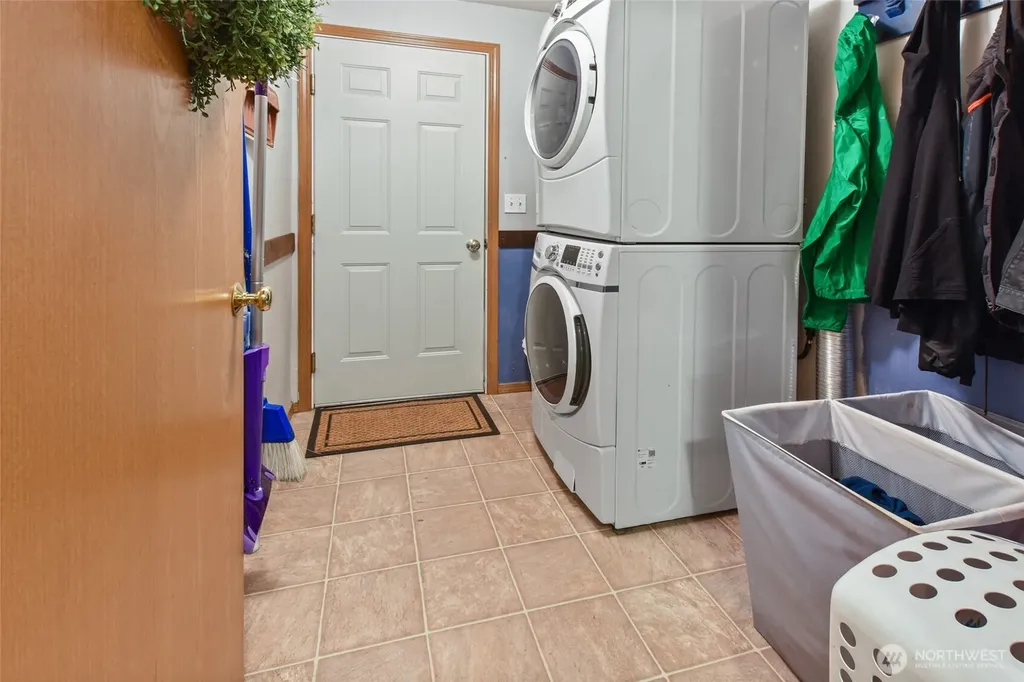 140 SE Foxglove Avenue Shelton WA 98584