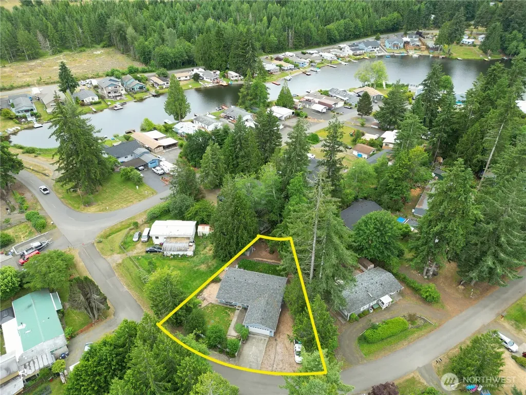 140 SE Foxglove Avenue Shelton WA 98584