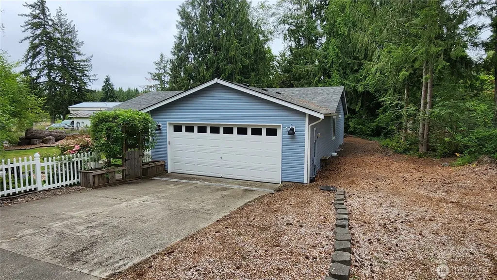 140 SE Foxglove Avenue Shelton WA 98584