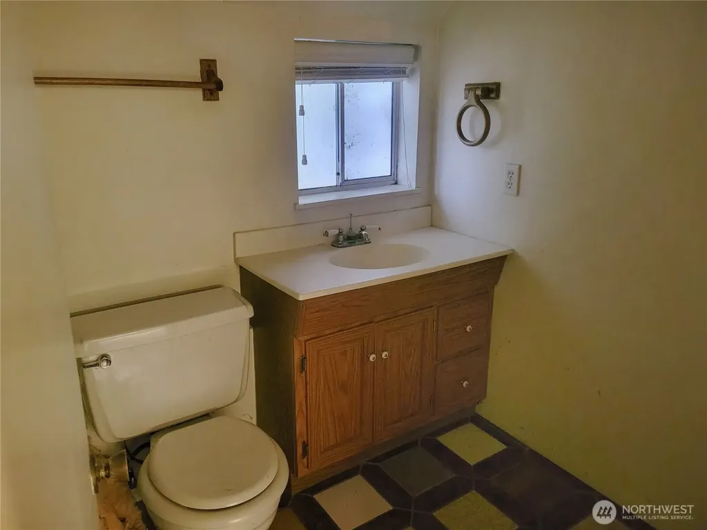 101 Fleet Drive Port Ludlow WA 98365