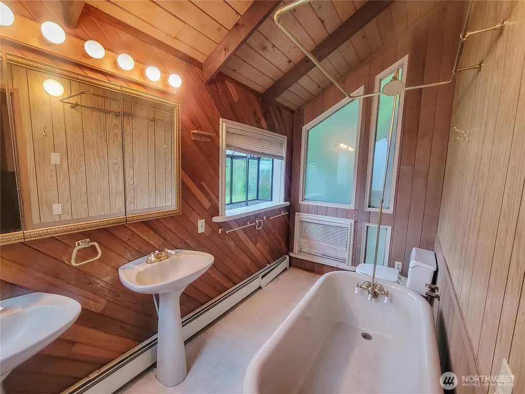 101 Fleet Drive Port Ludlow WA 98365