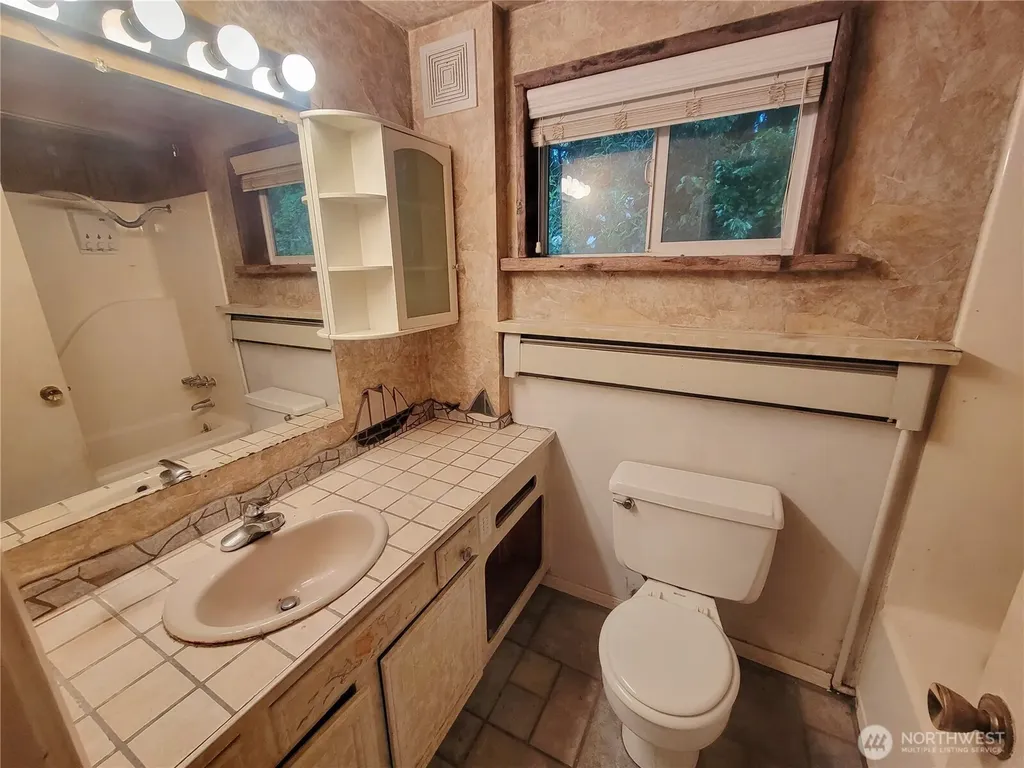 101 Fleet Drive Port Ludlow WA 98365