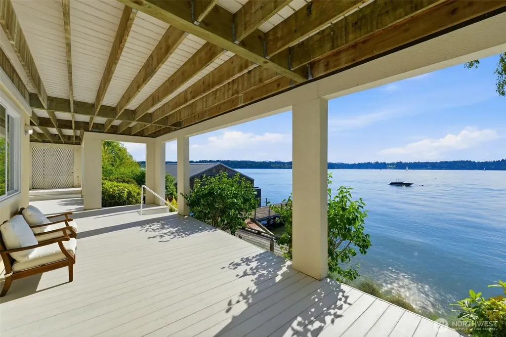 427 38th Avenue NE Olympia WA 98506