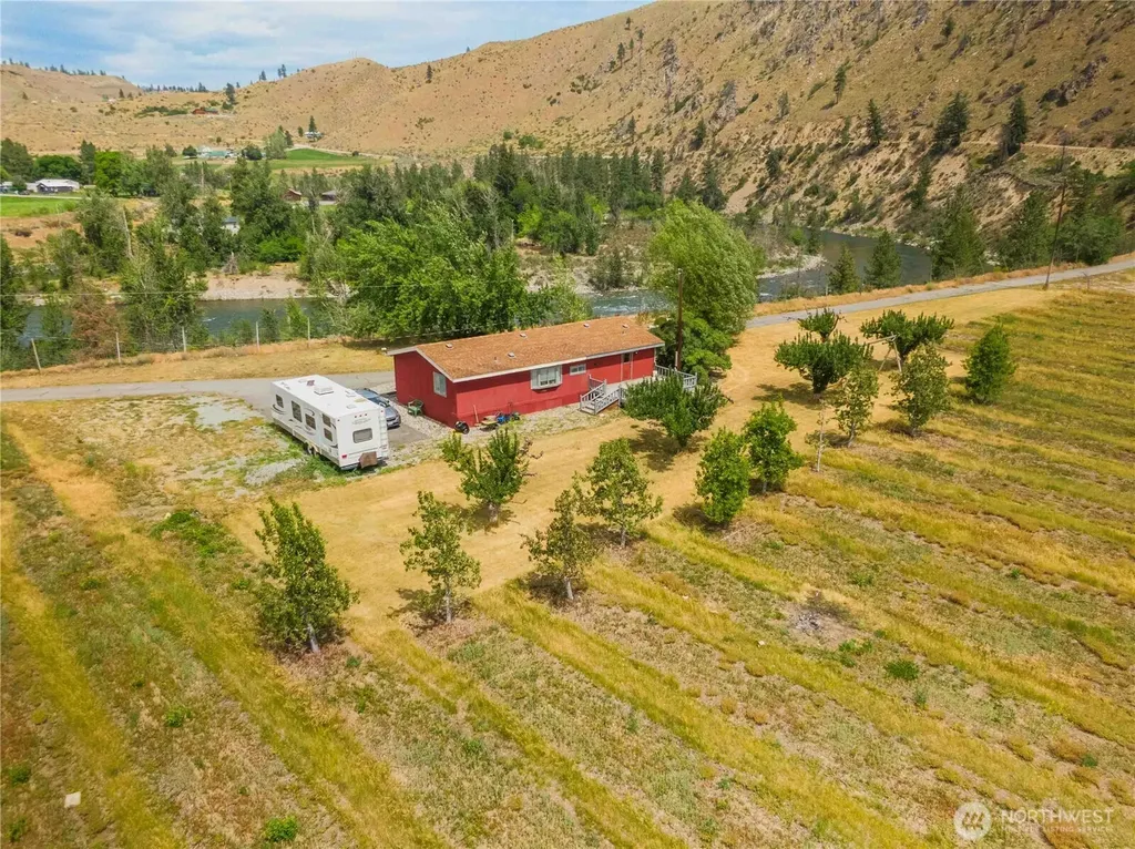 251 Burma Road Methow WA 98834