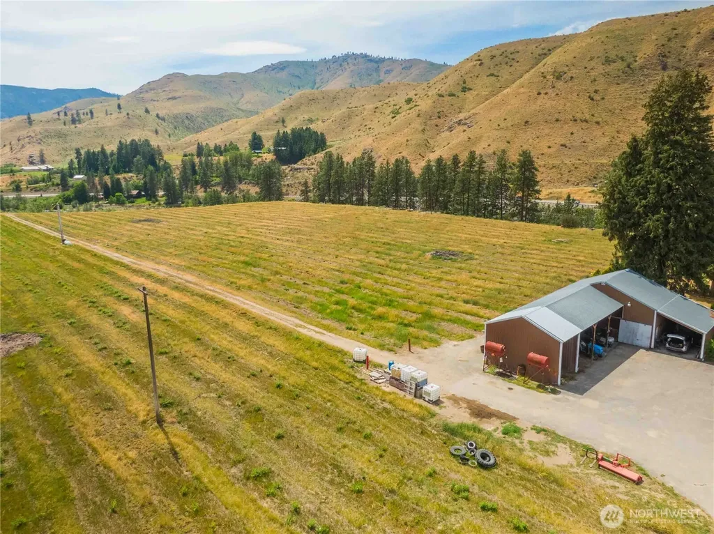 251 Burma Road Methow WA 98834