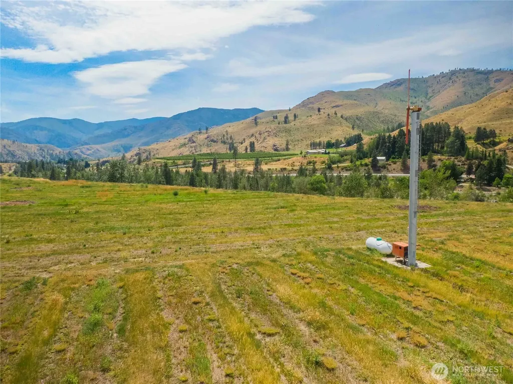 251 Burma Road Methow WA 98834