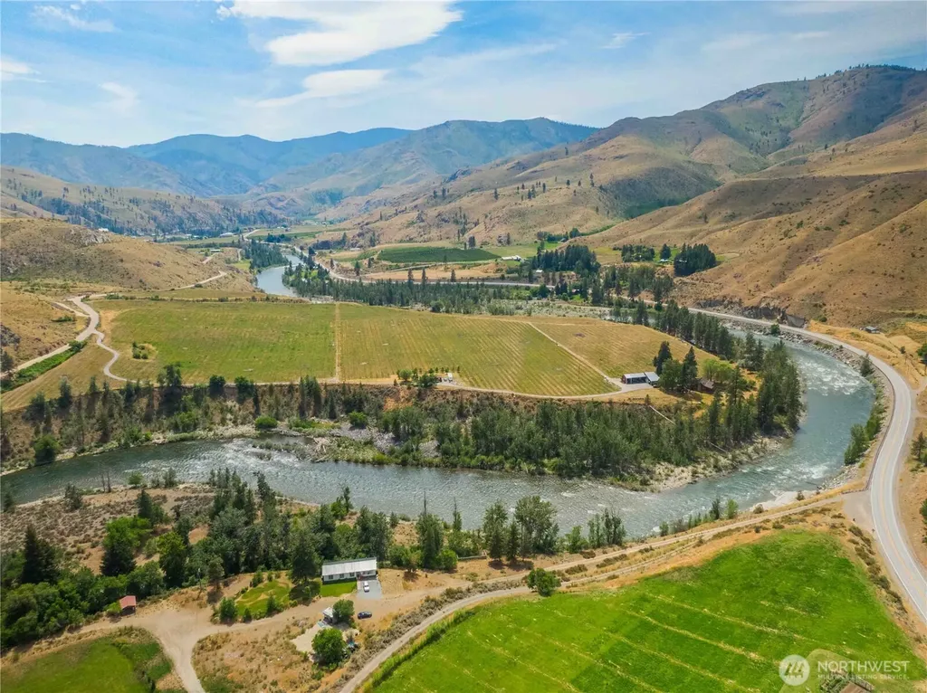 251 Burma Road Methow WA 98834