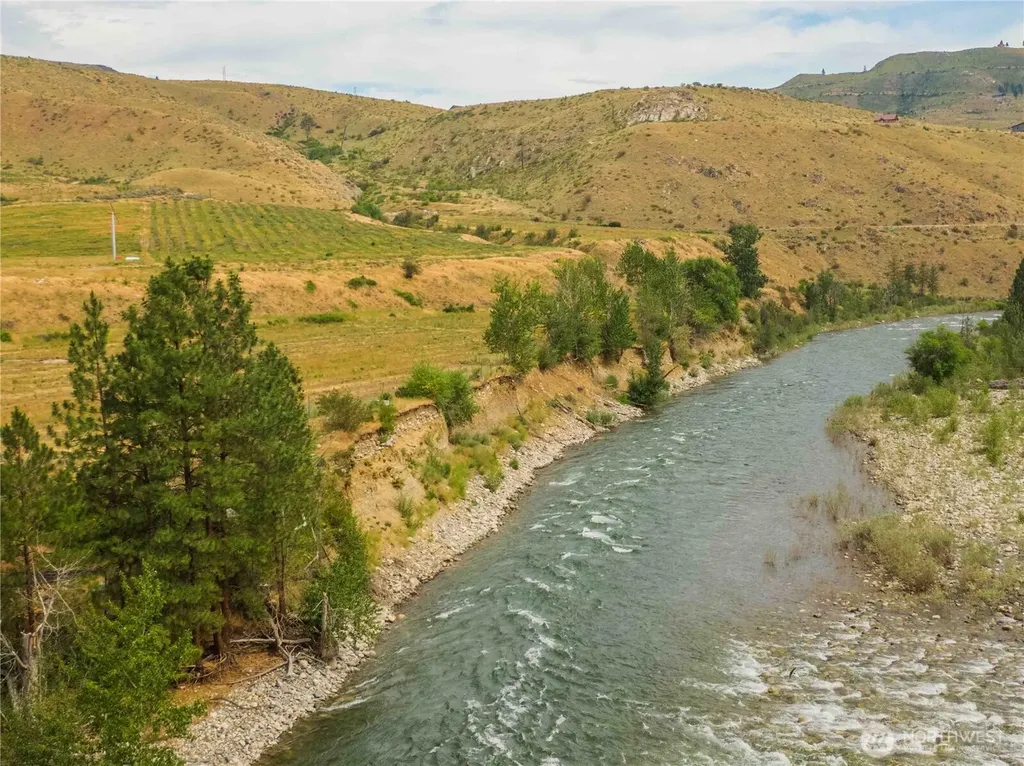 251 Burma Road Methow WA 98834