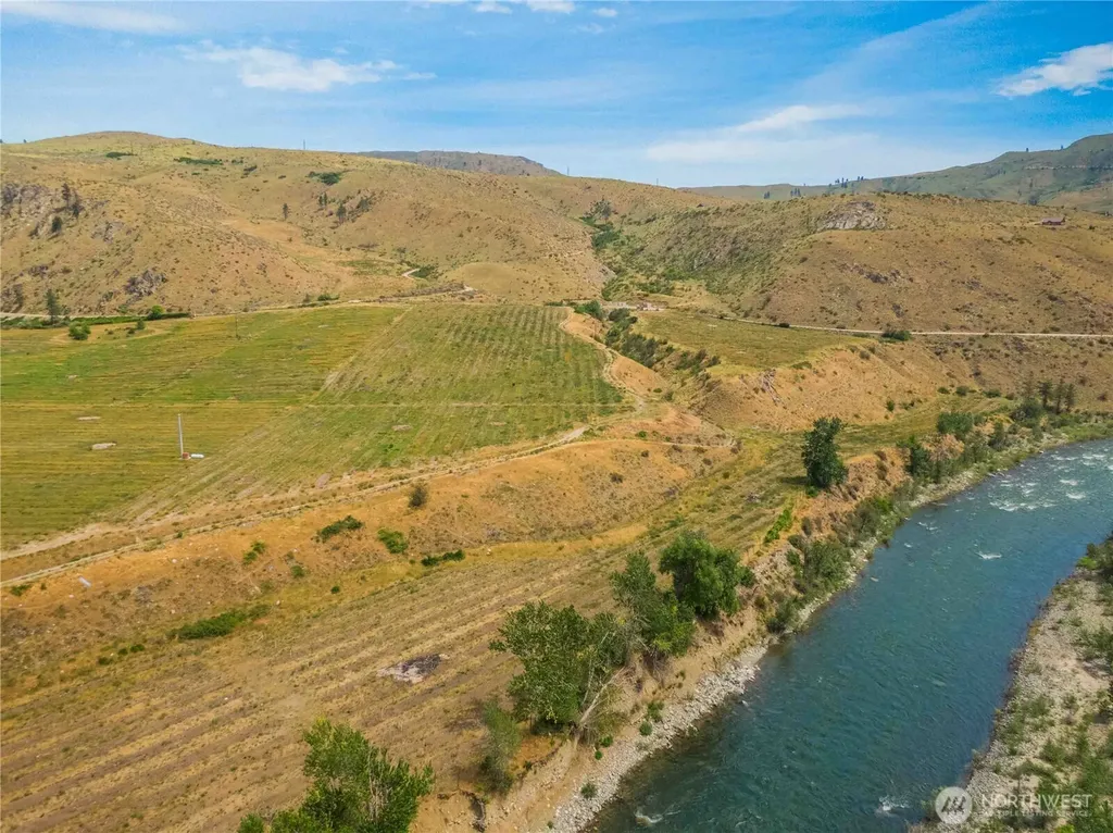 251 Burma Road Methow WA 98834