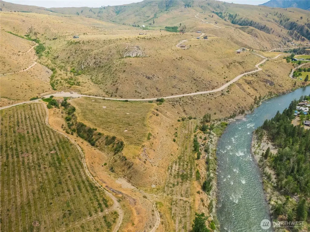 251 Burma Road Methow WA 98834