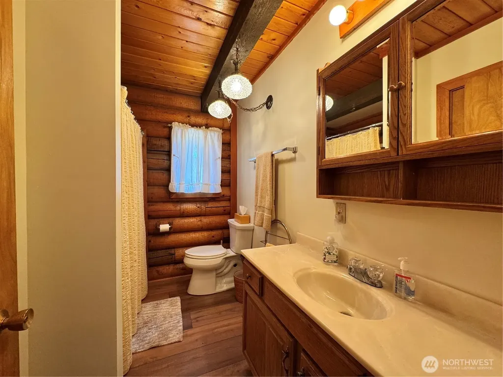 251 Burma Road Methow WA 98834