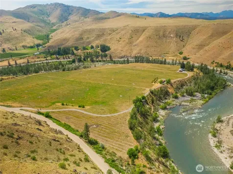 251 Burma Road Methow WA 98834