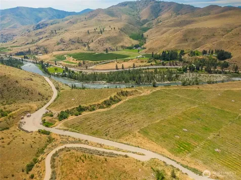 251 Burma Road Methow WA 98834