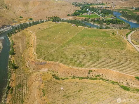 251 Burma Road Methow WA 98834