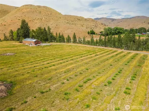 251 Burma Road Methow WA 98834