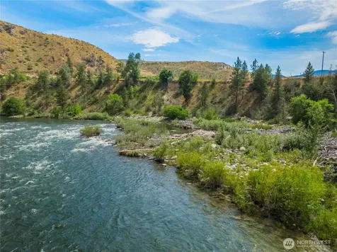 251 Burma Road Methow WA 98834