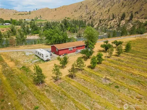 251 Burma Road Methow WA 98834