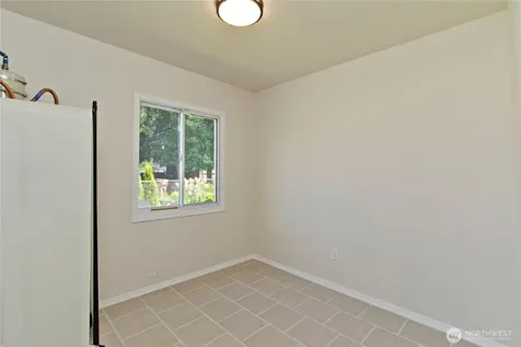 5910 E J Street Tacoma WA 98404