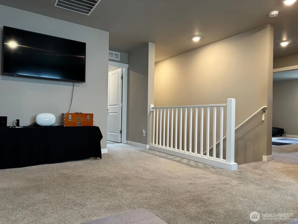927 Vine Maple Street SE Lacey WA 98503