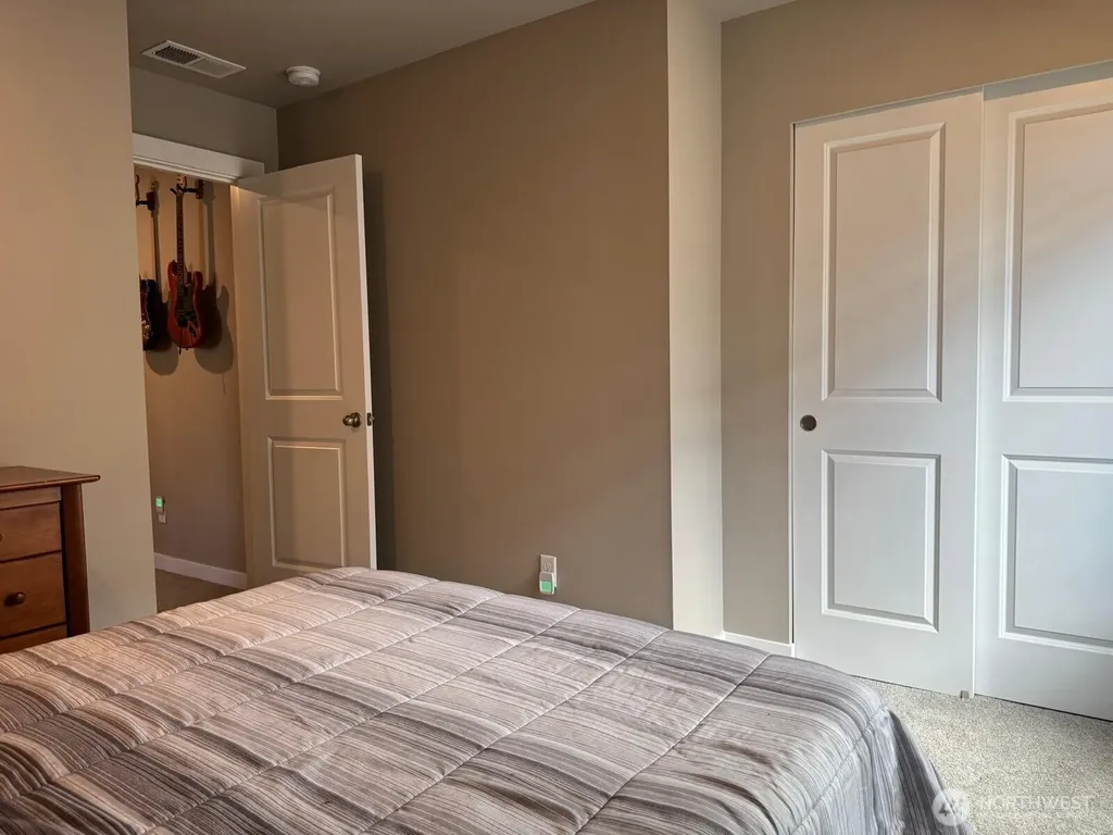 927 Vine Maple Street SE Lacey WA 98503